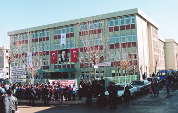İstanbul Ümraniye, Kartal, Kadıköy İlköğretim Okulları